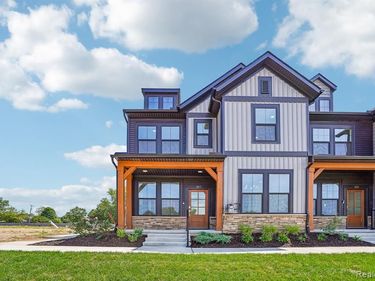 307 Lantana Drive, Brighton, MI 48116
