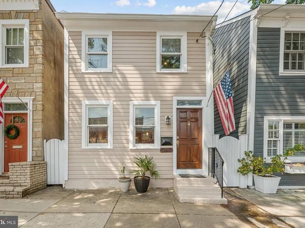 1111 QUEEN STREET, ALEXANDRIA, VA 22314