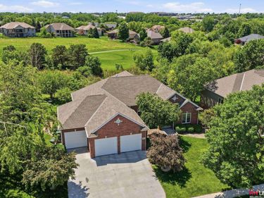 8601 Augusta Drive, Lincoln, NE 68526