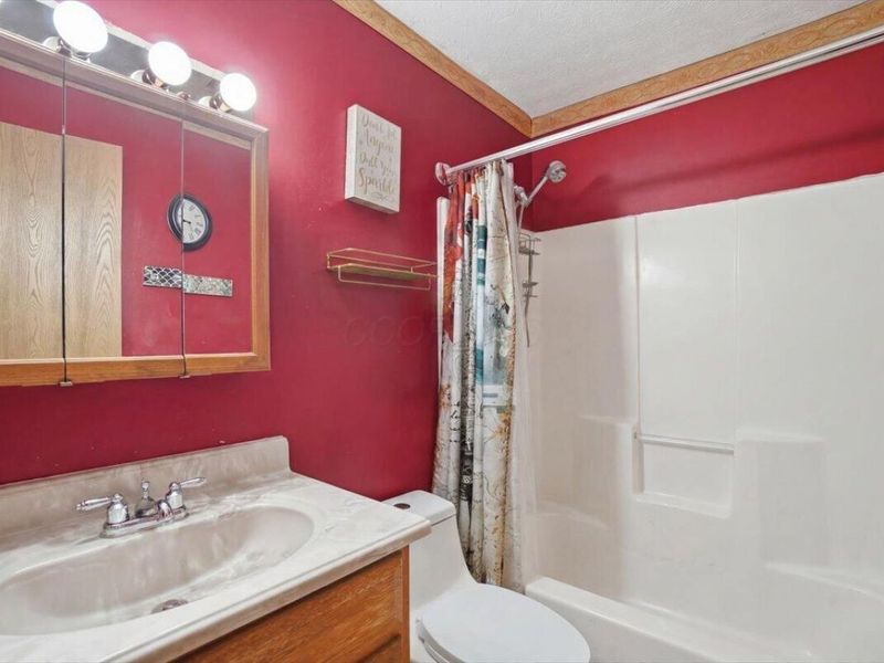 124 Hathaway Road, West Jefferson, OH 43162 Photo 12