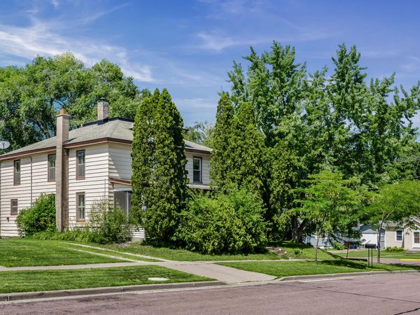 319 Locust St, Onalaska, WI 54650