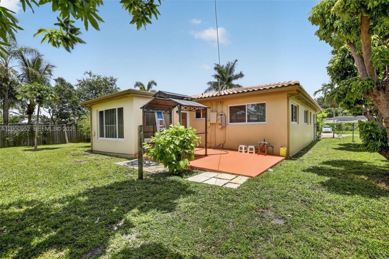 206 N 32nd Ave, Hollywood, FL 33021 Photo