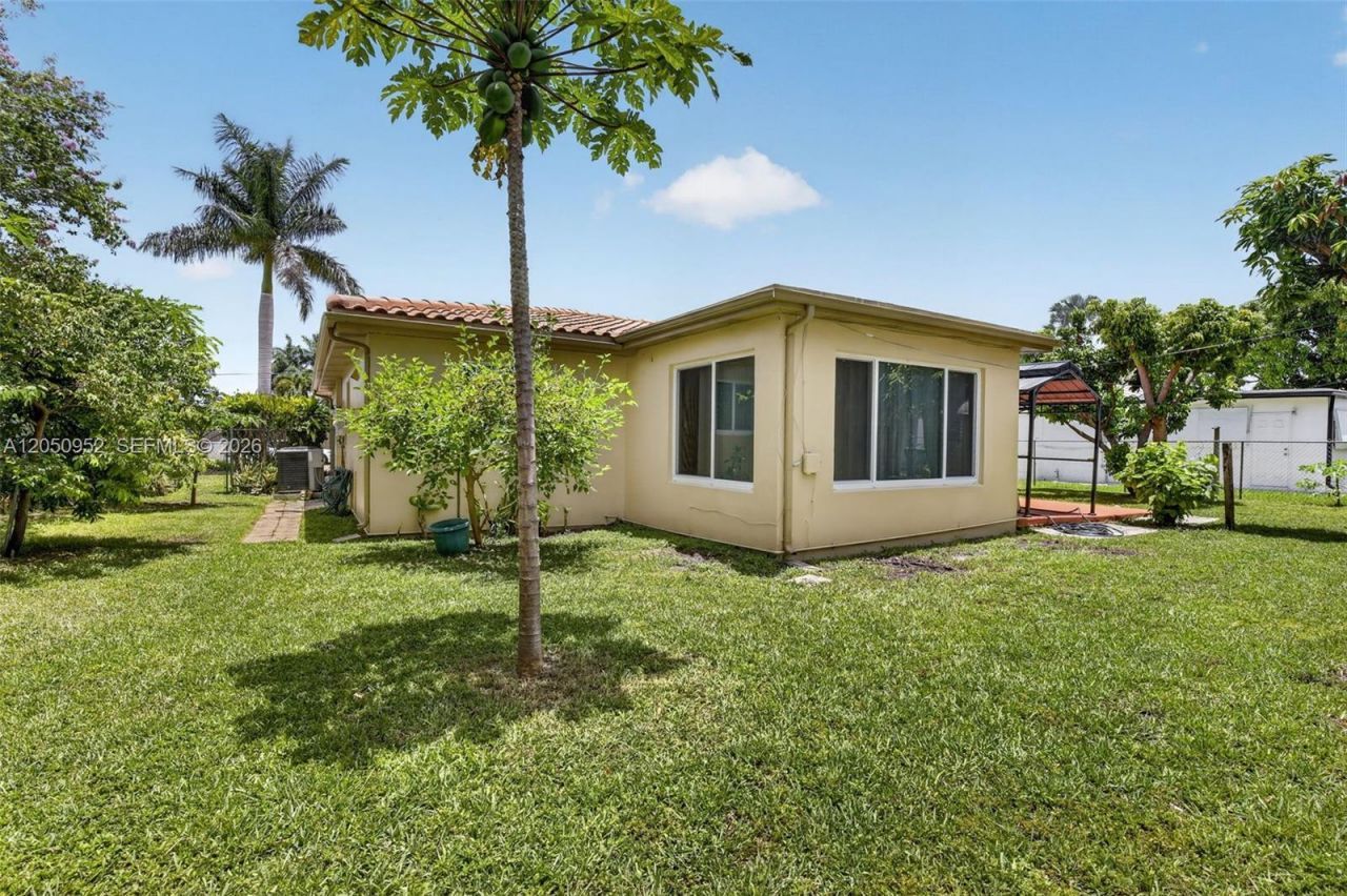 206 N 32nd Ave, Hollywood, FL 33021 Photo