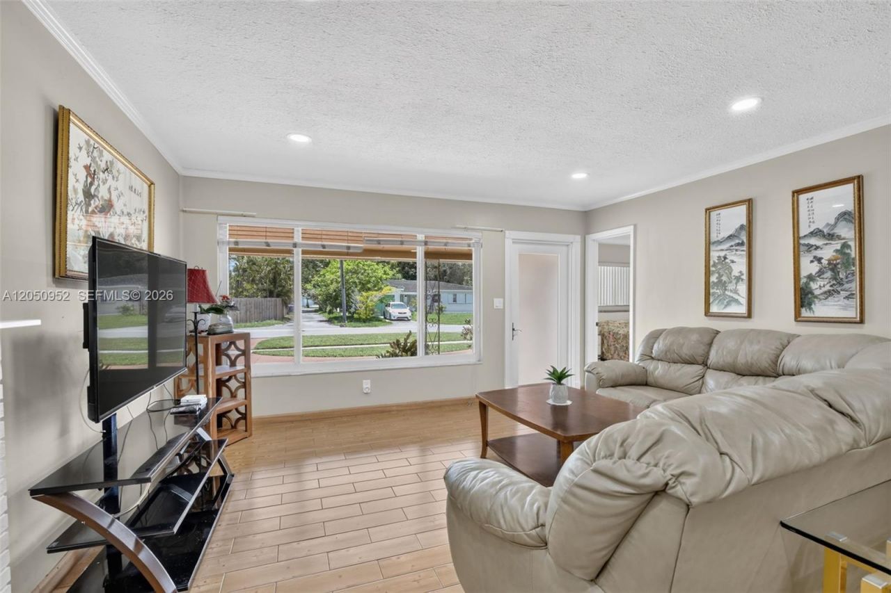 206 N 32nd Ave, Hollywood, FL 33021 Photo