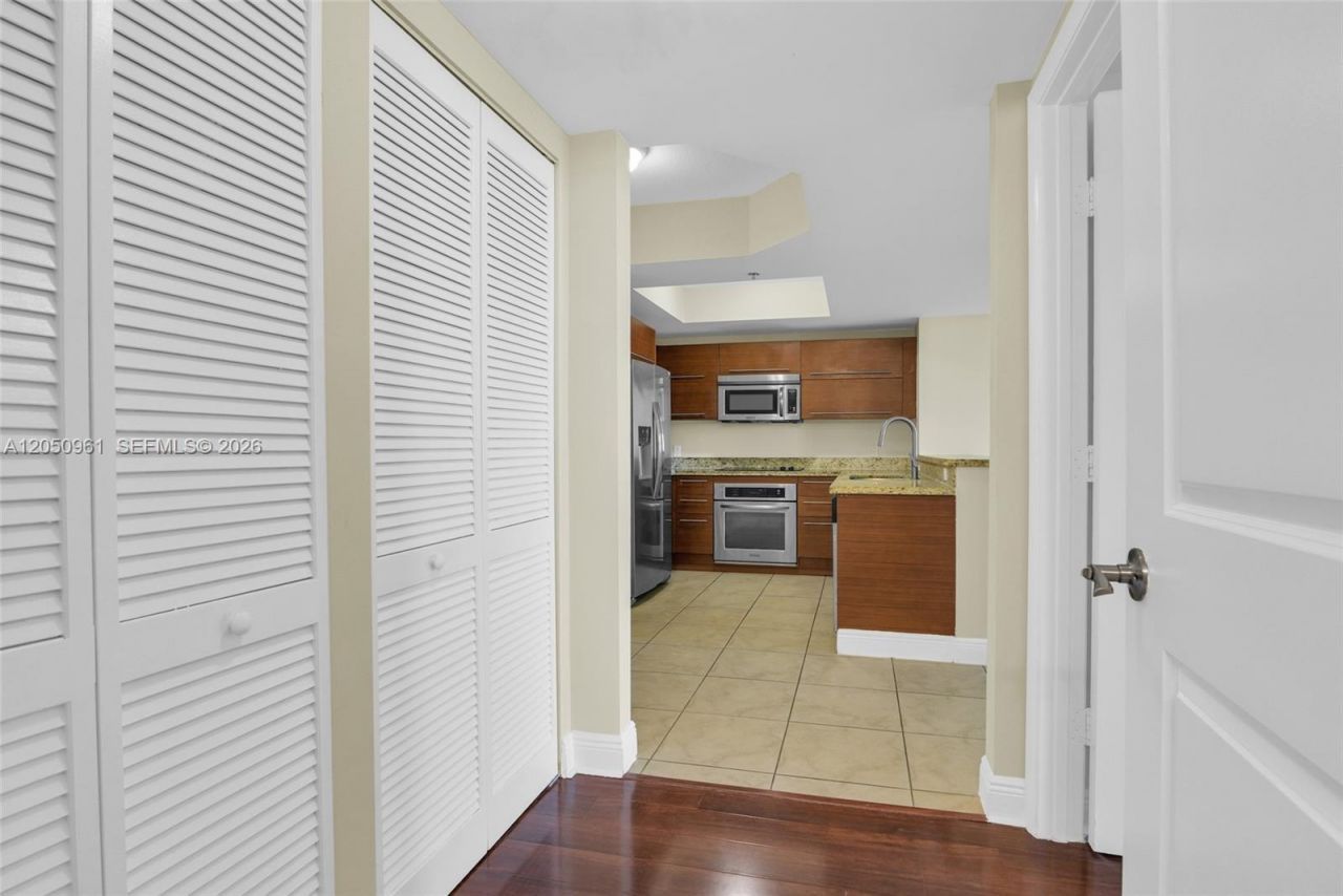 2681 N Flamingo Rd , Unit 1903S, Sunrise, FL 33323 Photo