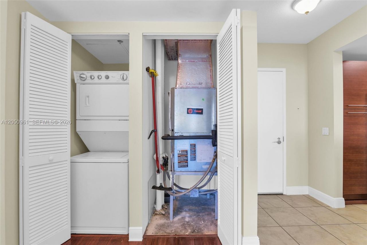 2681 N Flamingo Rd , Unit 1903S, Sunrise, FL 33323 Photo