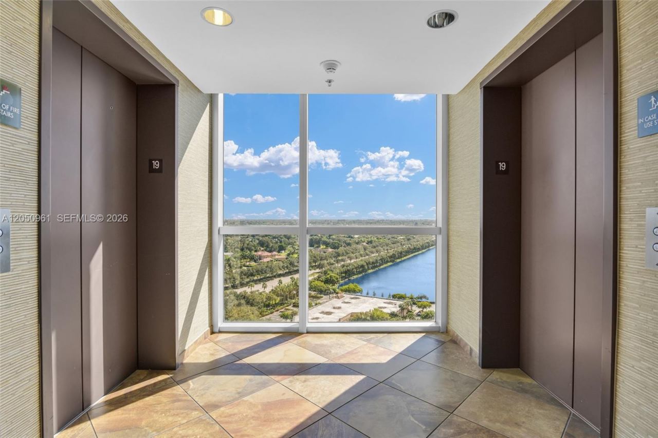 2681 N Flamingo Rd , Unit 1903S, Sunrise, FL 33323 Photo