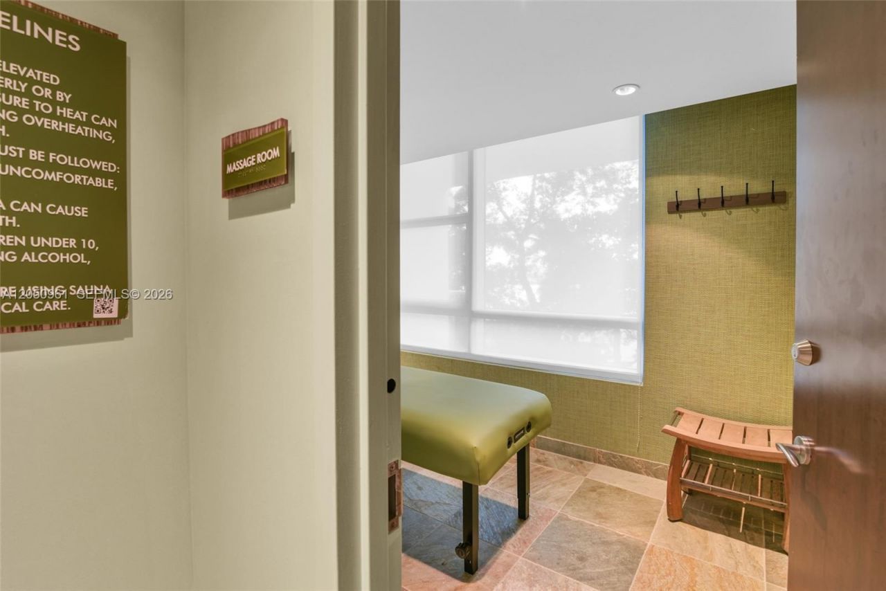 2681 N Flamingo Rd , Unit 1903S, Sunrise, FL 33323 Photo