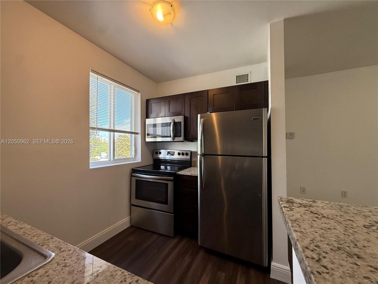 540 NW 7th St , Unit 36, Miami, FL 33136 Photo