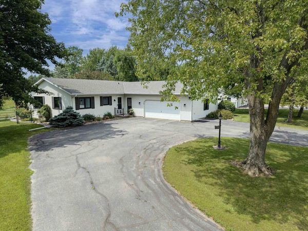 W5358 COUNTY ROAD A, Black Creek, WI 54106
