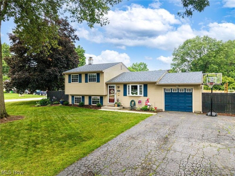 5005 Comanche Trail, Stow, OH 44224 Photo 2