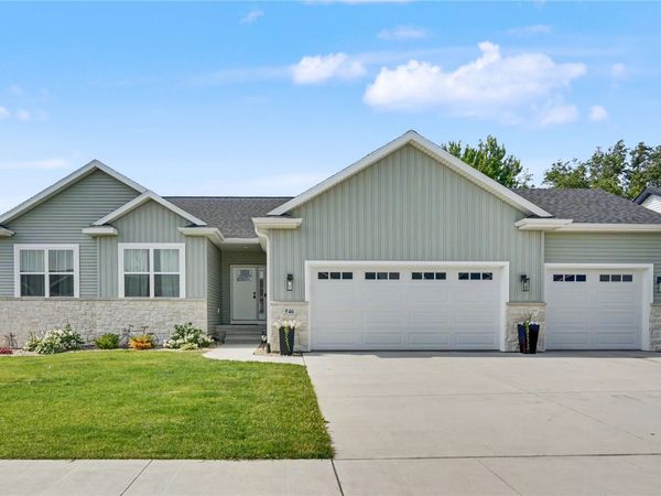 546 Spring Meadow Drive NE, Mt Vernon, IA 52314