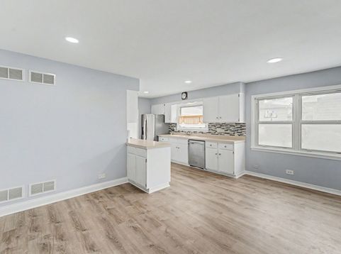 Main Photo