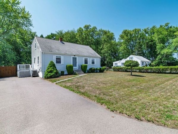 258 Mansfield Ave, Norton, MA 02766