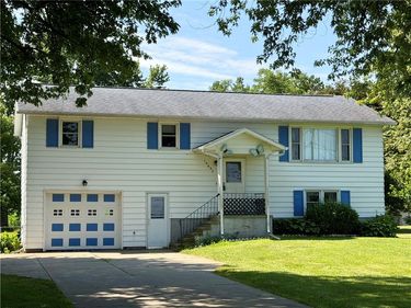 16802 Kenmore Road, Kendall, NY 14476