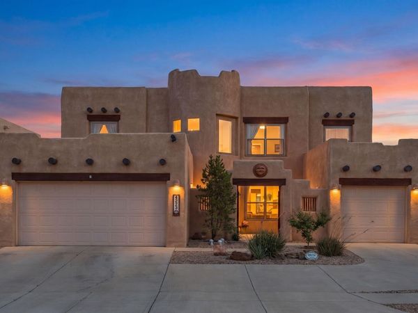 4223 Camelback Road NW, Albuquerque, NM 87114