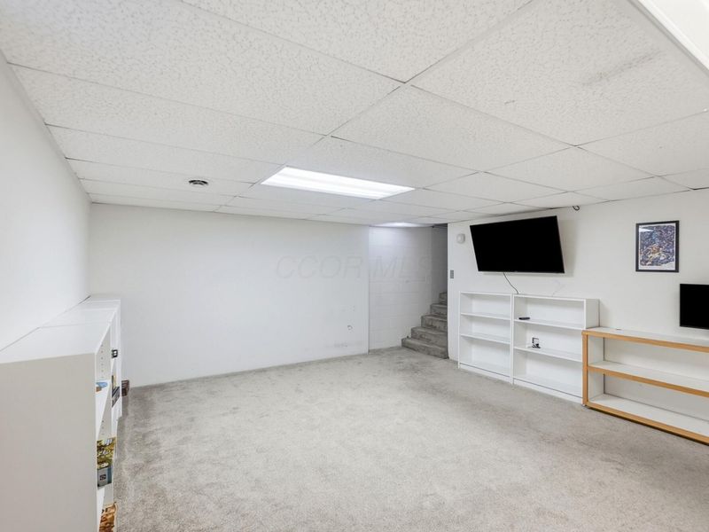 671 Overlook Drive, Columbus, OH 43214 Photo 42