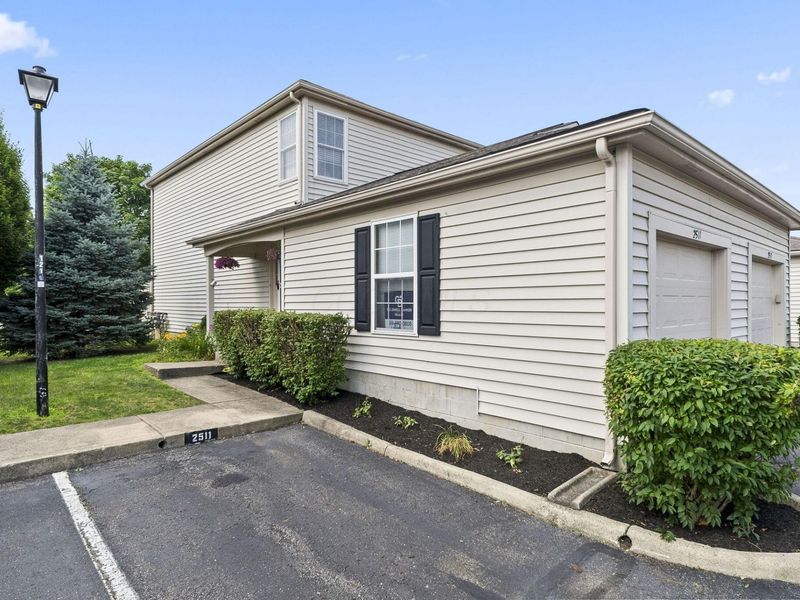 2511 Hyacinth Lane, Unit 56A, Columbus, OH 43235 Photo 2