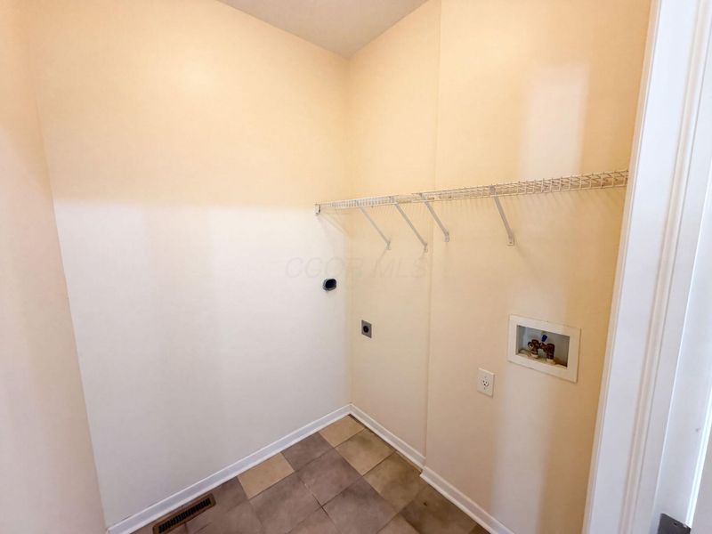 1332 Delcastle Loop , Grove City, OH 43123 Photo 18
