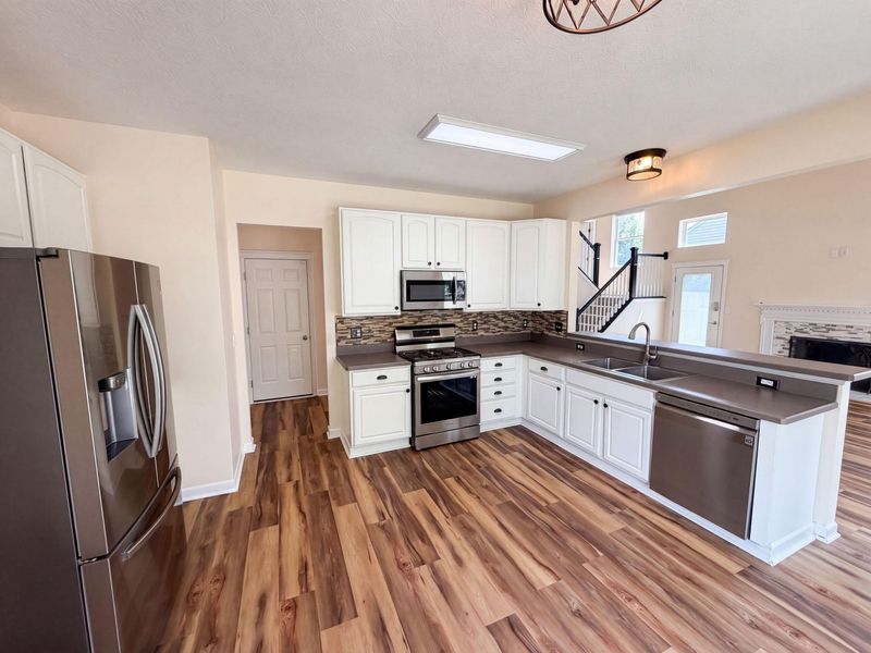 1332 Delcastle Loop , Grove City, OH 43123 Photo 2