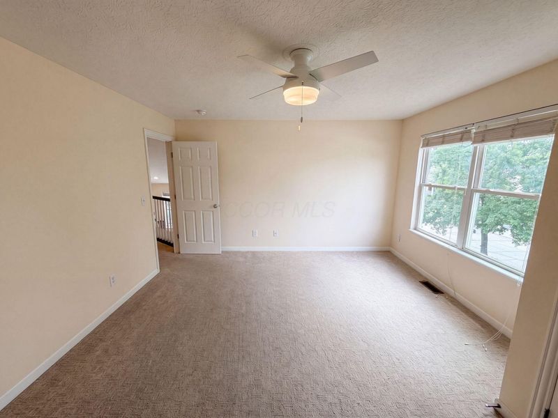 1332 Delcastle Loop , Grove City, OH 43123 Photo 9