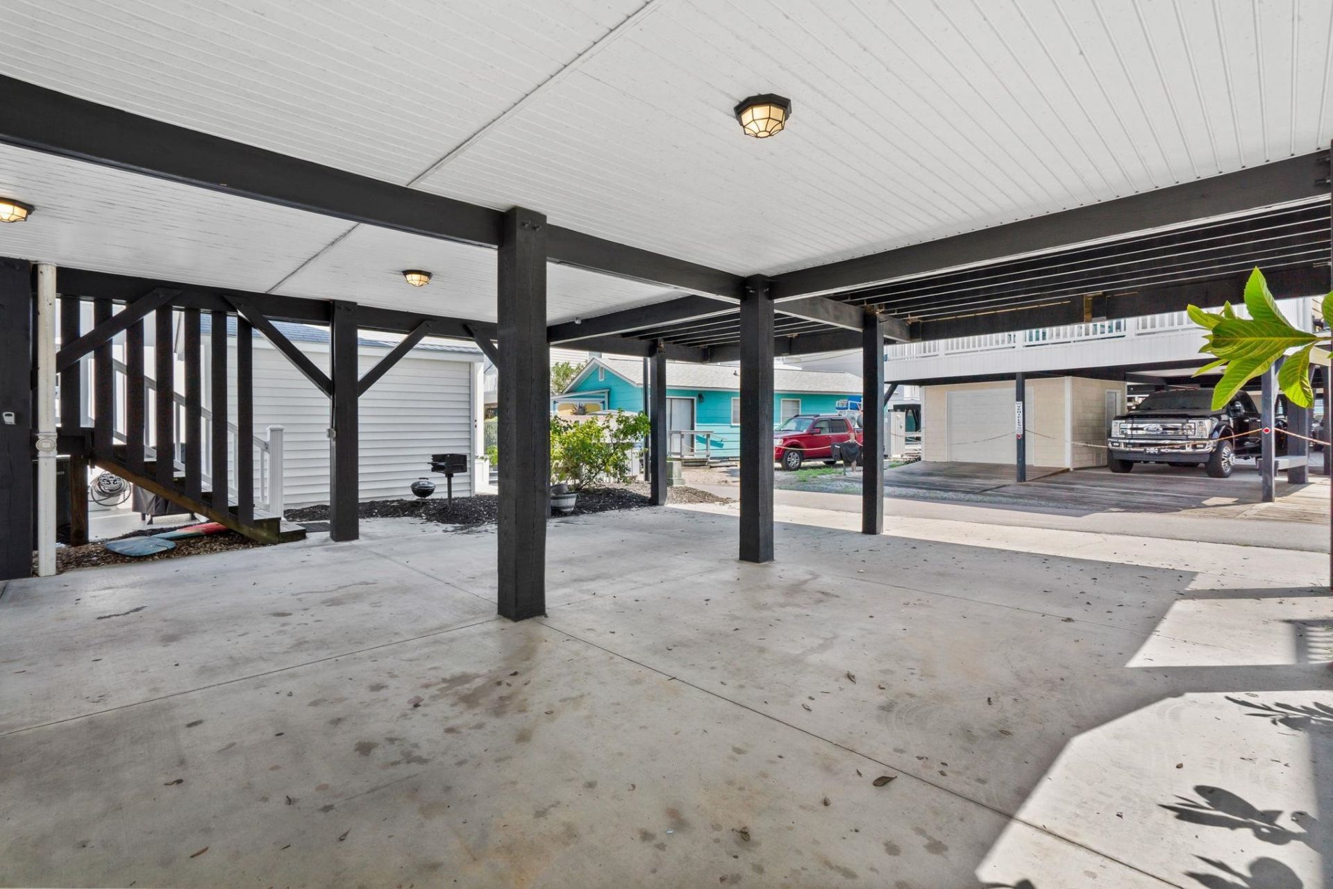 6001 1020 South Kings Hwy.  Photo 40