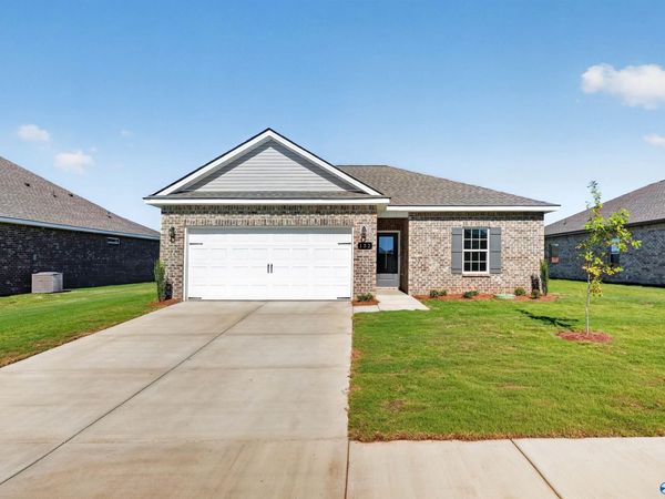132 Bella May Lane, New Market, AL 35761
