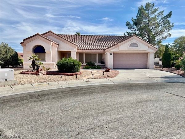 2404 Floyd Court, Las Vegas, NV 89134