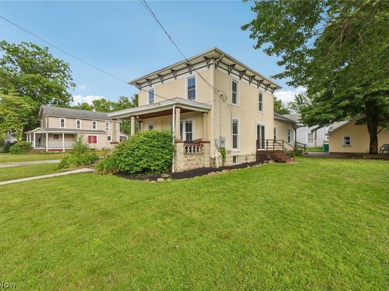26 E Ashtabula Street, Jefferson, OH 44047 Photo 3
