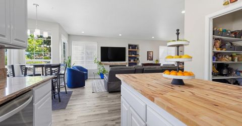 13431 Torrey Pines Dr, Auburn, CA 95602 Photo