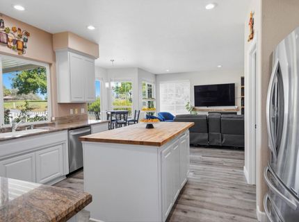 13431 Torrey Pines Dr, Auburn, CA 95602 Photo