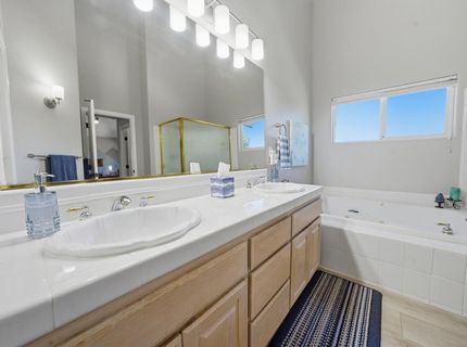 13431 Torrey Pines Dr, Auburn, CA 95602 Photo
