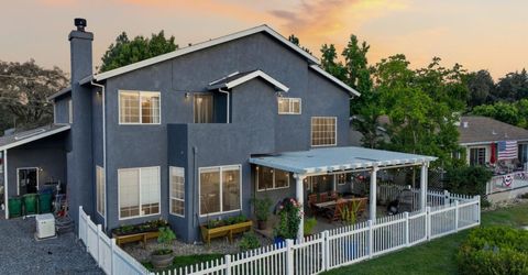 13431 Torrey Pines Dr, Auburn, CA 95602 Photo
