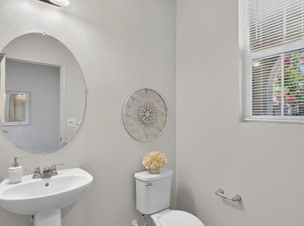 2924 Longboat Key Way, Sacramento, CA 95835 Photo