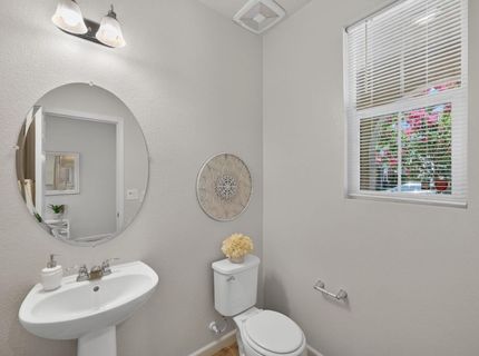 2924 Longboat Key Way, Sacramento, CA 95835 Photo