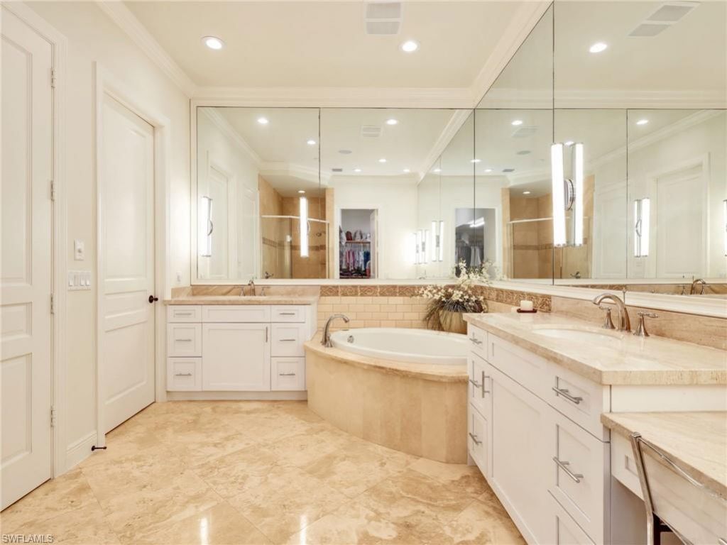 16649 Toscana Cir, Unit 803, Naples, FL 34110 Photo