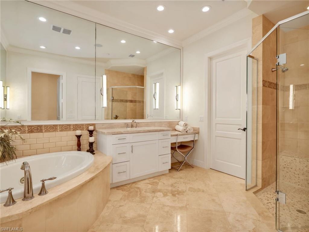 16649 Toscana Cir, Unit 803, Naples, FL 34110 Photo