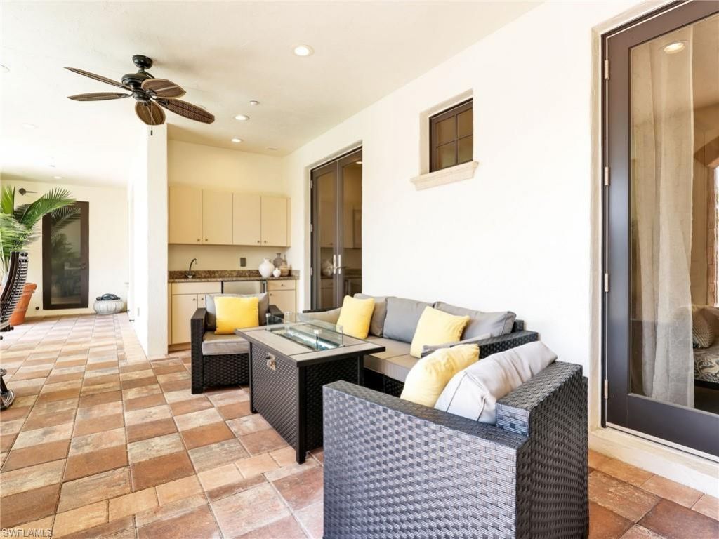 16649 Toscana Cir, Unit 803, Naples, FL 34110 Photo