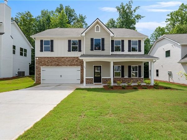 489 Charleston Place , Villa Rica, GA 30180