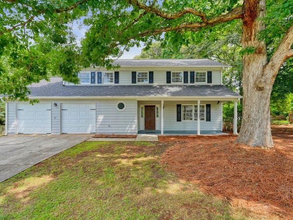 1695 Ridgeway Drive, Lawrenceville, GA 30044