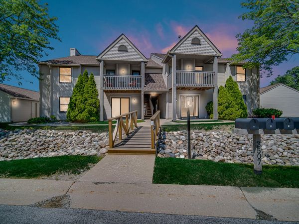 3507 Timberbridge Drive , Unit A, Valparaiso, IN 46383