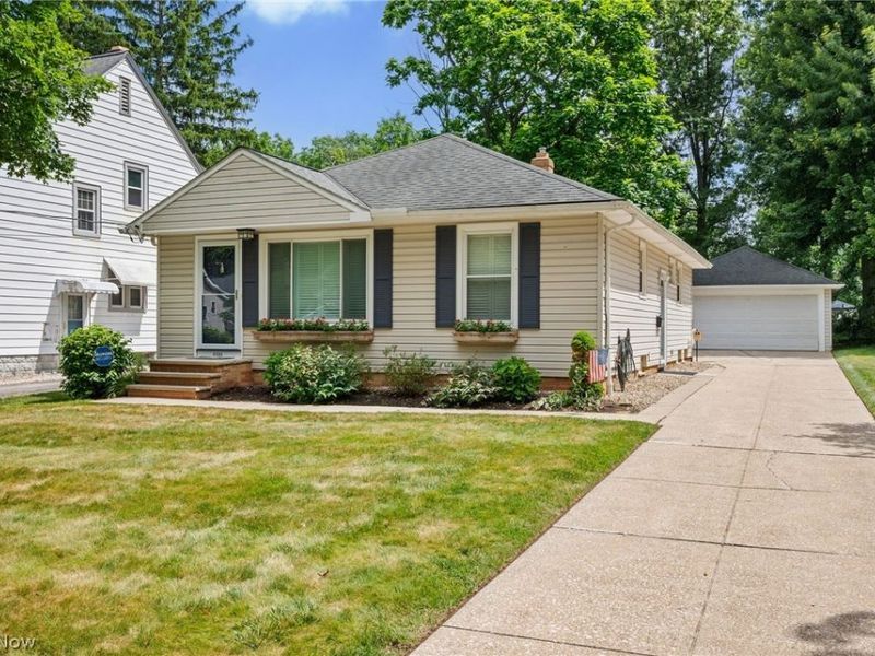 6684 Bonnieview Road, Mayfield Village, OH 44143 Photo 1