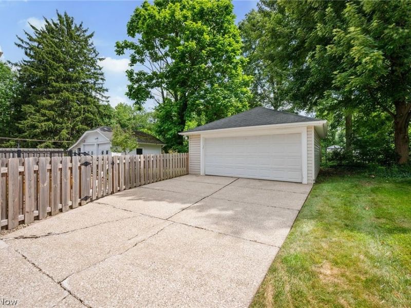 6684 Bonnieview Road, Mayfield Village, OH 44143 Photo 26