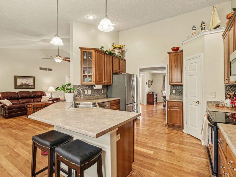 1604 Creekview Drive, Florence, KY 41042 Photo 7