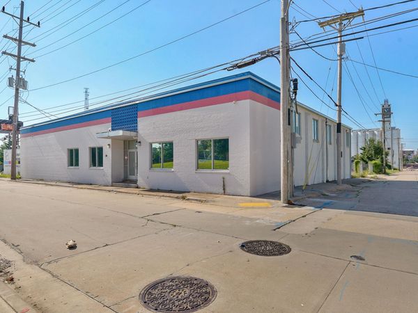 300 E Chestnut Street , Springfield, MO 65806