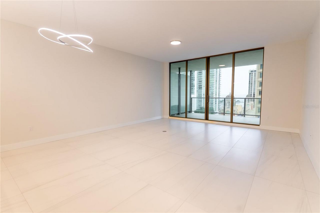 275 1st Avenue S, Unit 1504, Saint Petersburg, FL 33701 Photo
