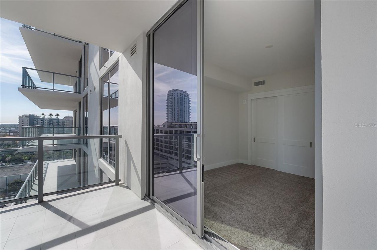 275 1st Avenue S, Unit 1504, Saint Petersburg, FL 33701 Photo