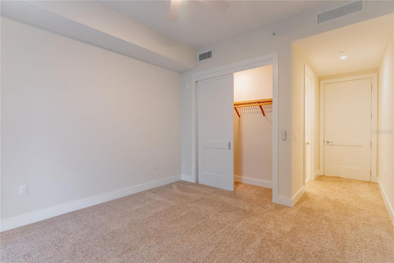 275 1st Avenue S, Unit 1504, Saint Petersburg, FL 33701 Photo