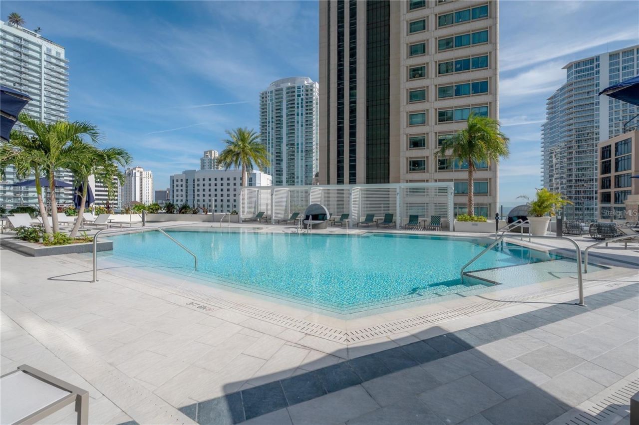 275 1st Avenue S, Unit 1504, Saint Petersburg, FL 33701 Photo