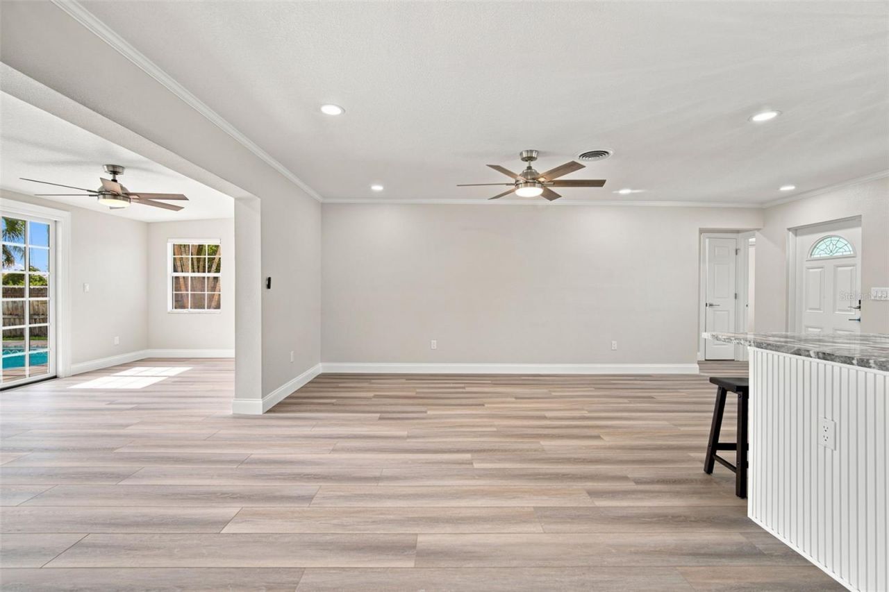 101 92nd Avenue N, Saint Petersburg, FL 33702 Photo